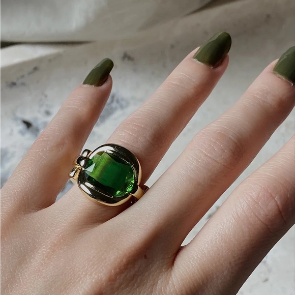 Julia Vaughan blogger ring - Picture 2 of 5